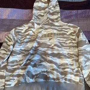 puma gray and white hoodie size small